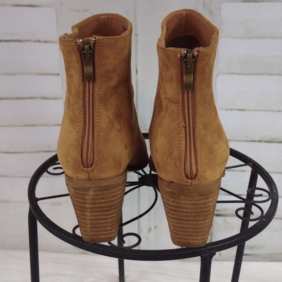 Beast Fashion Pointed-toe Ankle Booties, Size 11 - Picture 5 of 8